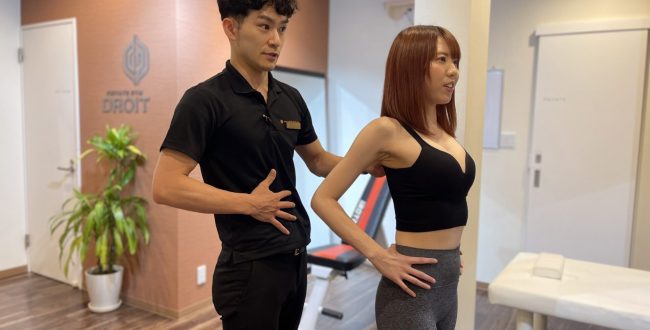 ダイエット指導を受ける女性